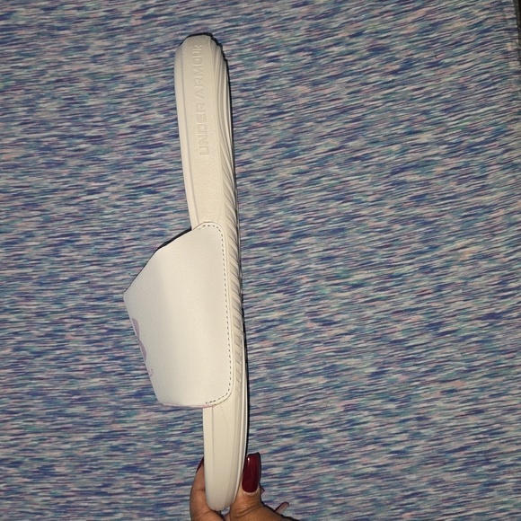 Under Armour Women's Sandals White Size 9 NWT - Picture 6 of 10